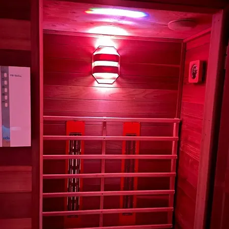 Guest house Met Prive Zwembad En Sauna