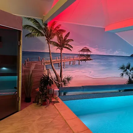 Guest house Met Prive Zwembad En Sauna *