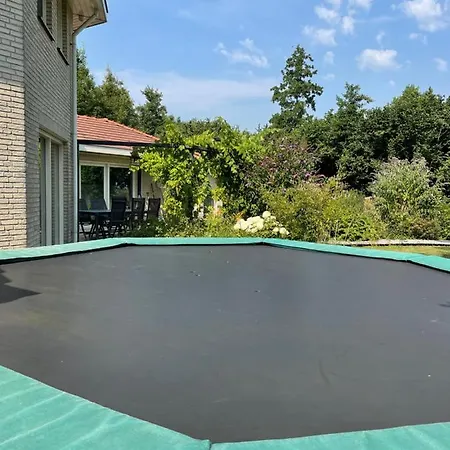 Met Privé Zwembad En Sauna